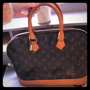 Louis Vuitton Handbag